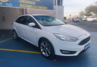 Ford focus focus sedan se 2.0 powershift
