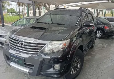 Toyota hilux sw4 2014 3.0 srv 4x4 7 lugares 16v turbo intercooler diesel 4p automático