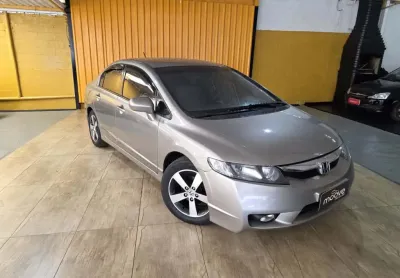 Honda civic 1.8 lxs 16v gasolina 4p automático