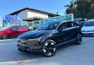 Volvo ex30 e60 plus (elétrico)