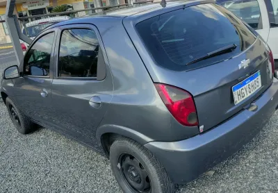 Celta lt 1.0 completo ar gelando bem a baixo da fip 