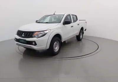 Mitsubishi l200 triton 2023 2.4 16v turbo diesel gl cd 4x4 manual