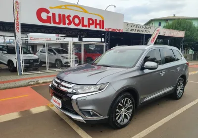 Mitsubishi outlander 2.2 4x4 16v diesel automático — 2018 - luxo e robustez! 