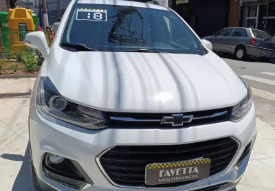 Veículo com Laudo Cautelar 100% aprovado, todo revisado, aceitamos o seu veículo como parte de pagam