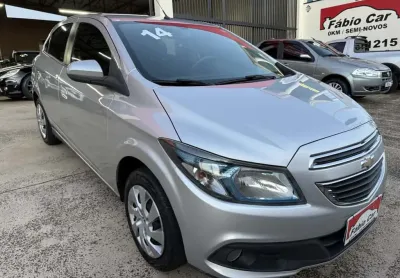 Chevrolet onix hatch 1.4 4p flex lt automático