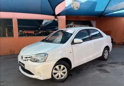 TOYOTA ETIOS 1.5 XS Sedan 16V - 2015/2015