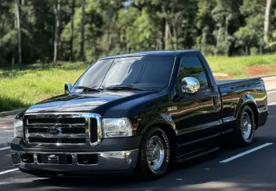 F-250 xlt l 2001 com som forte interno e externo