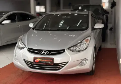 Novidade! Elantra sem leilão/sinistro com km baixa e preço promocional