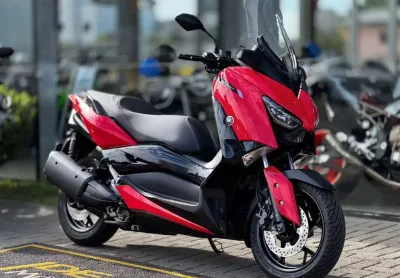 Yamaha xmax 250 abs - vermelha - 2024/2024
