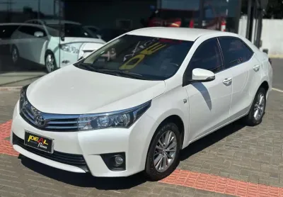 Toyota corolla altis 2.0 - branca - 2015/2016