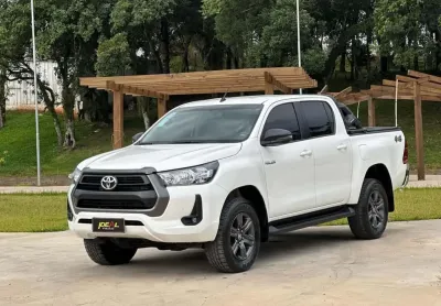 Toyota hilux cdsr a4fd - branca - 2023/2024