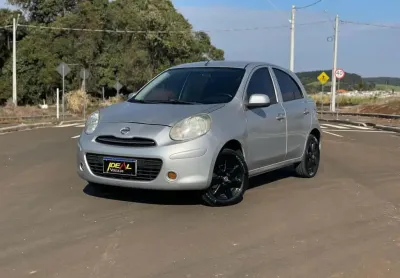 Nissan march 1.0 flex  - prata - 2012/2013