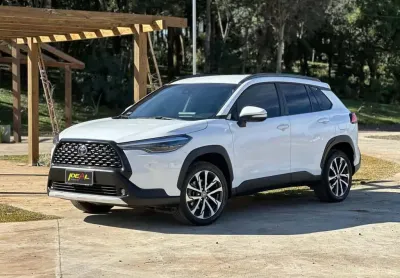 Toyota corolla cross xre 2.0 - branca - 2022/2023