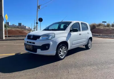 Fiat uno 1.0 attractive - branca - 2017/2017