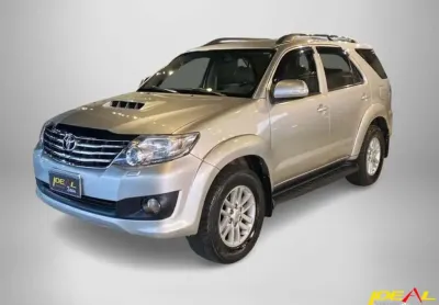 Toyota hilux sw4 srv 4x4 - prata - 2013/2013