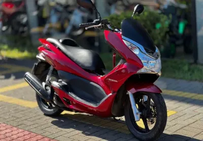 Honda pcx 150 dlx - vermelha - 2014/2014