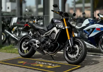 Yamaha mt-09 - - roxa - 2014/2015