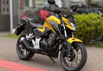 Honda cb 300 twister abs - dourada - 2023/2023