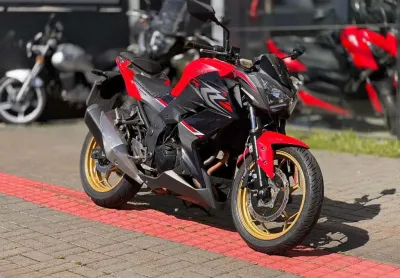 Kawasaki z 300  - vermelha - 2017/2018
