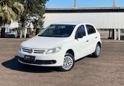 Volkswagen gol 1.0 - branca - 2010/2011