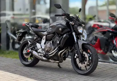 Yamaha mt-07 - - cinza - 2015/2016