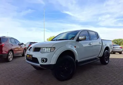 Mitsubishi l200 triton hpe 3.2 cd tb diesel  - branca - 2013/2013