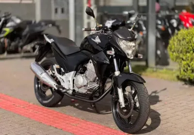 Honda cb 300 r - preta - 2014/2015