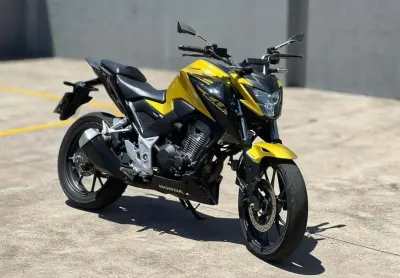 Honda cb 300 twister flex  - dourada - 2023/2023