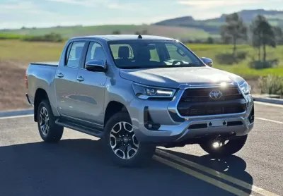 Toyota hilux srx 4x4 2.8  - prata - 2025/2025