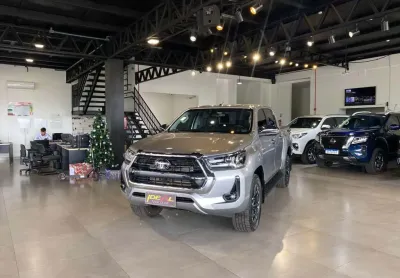 Toyota hilux srx limited - prata - 2022/2023