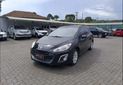 Peugeot 308 Active - Preta - 2013/2014