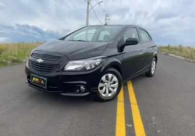 Chevrolet onix joy 1.0 8v  - preta - 2018/2019