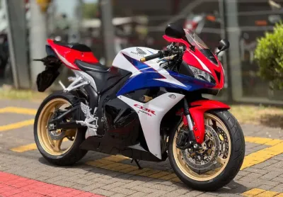 Honda cbr 600 rr  - branca - 2010/2010