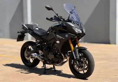 Yamaha mt-09 tracer 900 gt  - preta - 2024/2025