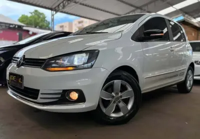 Volkswagen fox connect 1.6 - branca - 2018/2019