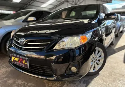Toyota Corolla Altis 2.0 - Preta - 2013/2014