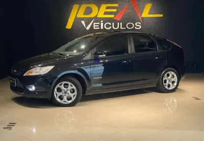 Ford Focus /  TI 2LHCFLEX - Preta - 2013/2013