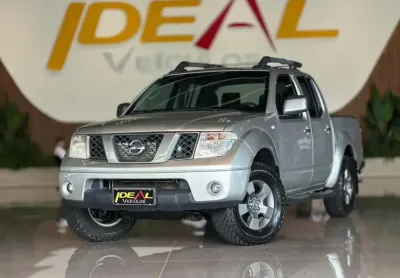 Nissan Frontier SE ATTACK CD 4x4 2.5 TB Diesel  - Prata - 2011/2012