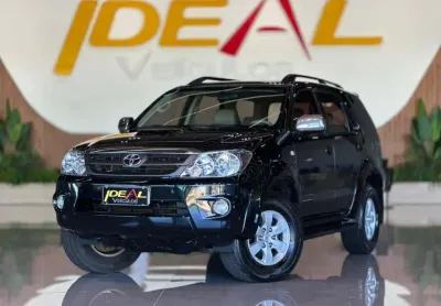 Toyota Hilux SW4 SW4 4x4 3.0 Dies. Aut  - Preta - 2008/2008