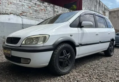 Chevrolet Zafira 2.0 CD - Branca - 2002/2003