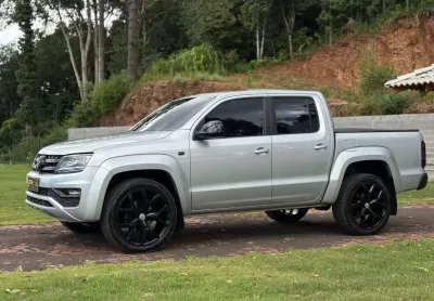 Volkswagen Amarok Highline  - Prata - 2019/2019