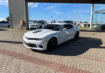Chevrolet Camaro SS 6.2 V8 16V - Branca - 2013/2014