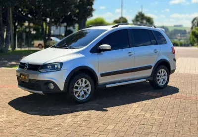 Volkswagen Space Cross 1.6 - Prata - 2013/2014