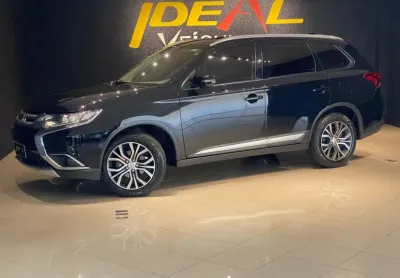 Mitsubishi Outlander MMC  COMFORT - Preta - 2017/2018