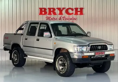 Toyota hilux cd srv 4x4 3.0 8v 116cv tb diesel  - prata - 2004/2004