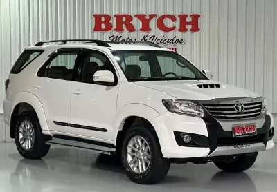 Toyota hilux sw4 srv d4-d 4x4 3.0 tdi dies. aut  - branca - 2011/2012