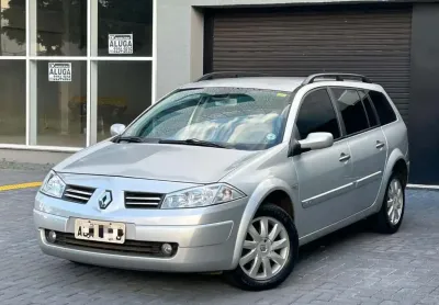 Megane Grand Tour Dynamique 1.6 16V (flex) 2011 Renault