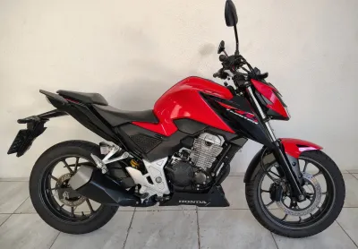 Honda cb 300f twister abs 2023 vermelha