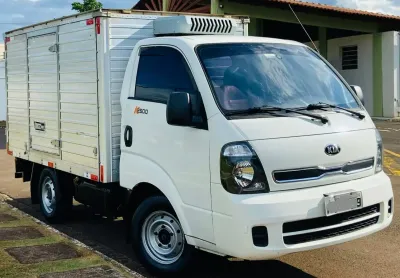 Vendo kia bongo, 187.000 km, único dono.