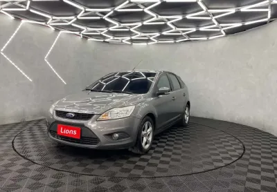 Ford focus focus sedan se 2.0 powershift